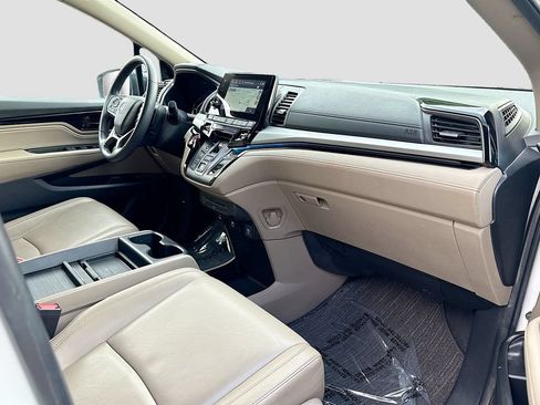 Used 2023 Honda Odyssey Touring image 32