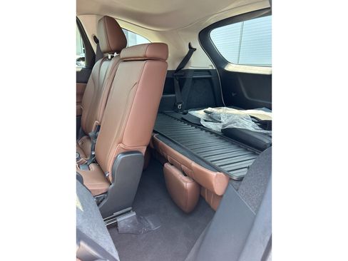 Certified 2024 Acura MDX FWD w/ Technology Package image 33
