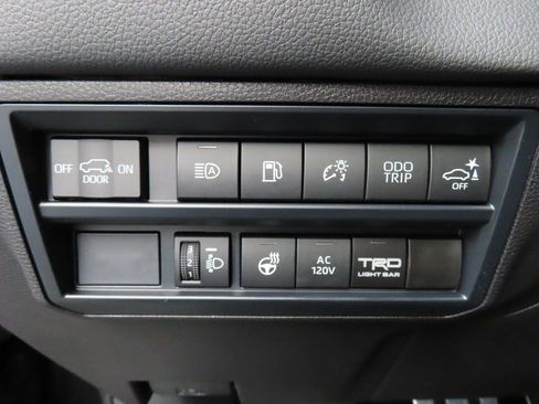 Used 2025 Toyota Sequoia SR5 image 53