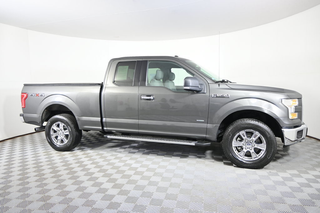 Used 2016 Ford F150 XLT w/ Equipment Group 302A Luxury AWD/4WD image 9