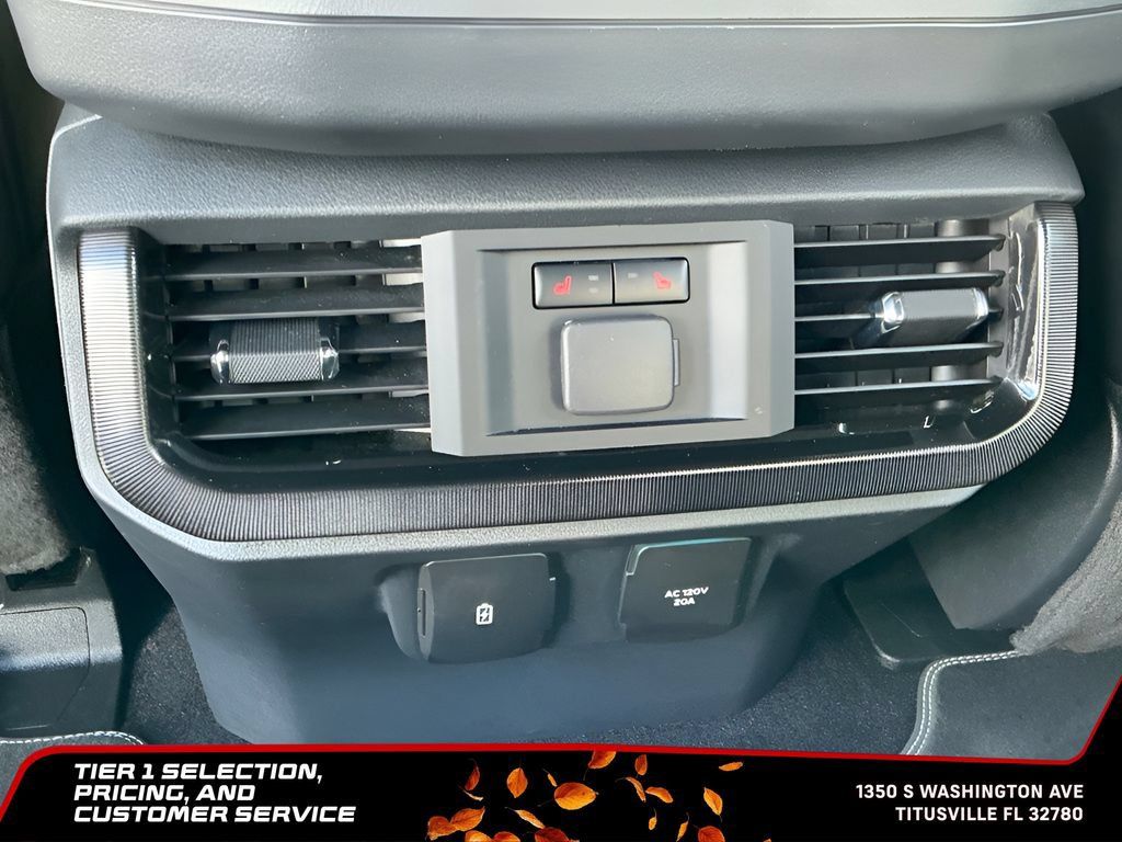 Used 2023 Ford F150 Lightning Platinum AWD/4WD image 18