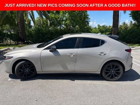Used 2024 MAZDA MAZDA3 Hatchback w/Premium Plus Pkg AWD/4WD image 2