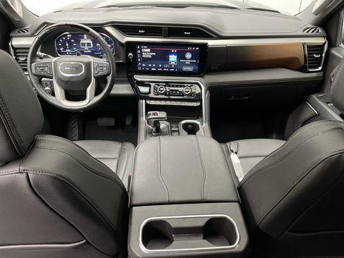 Certified 2025 GMC Sierra 1500 Denali image 4