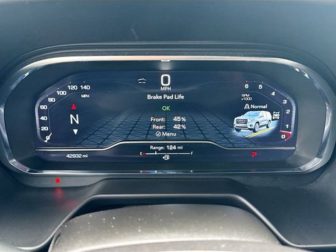 Used 2024 GMC Yukon XL SLT w/ SLT Luxury Package image 18