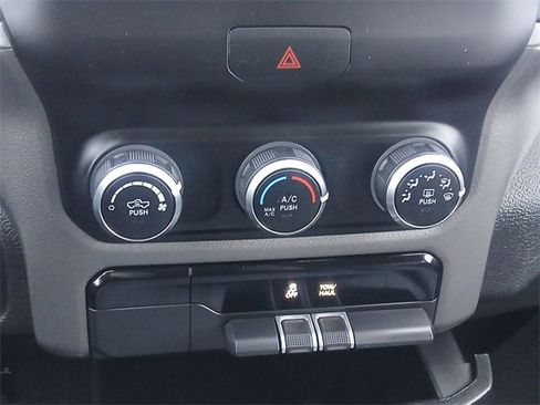 Used 2020 RAM 1500 Big Horn image 18