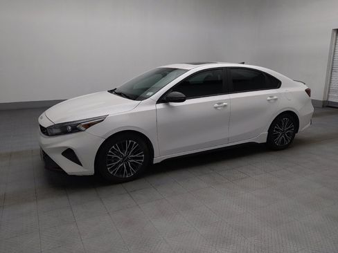 Used 2022 Kia Forte GT-Line w/ GT-Line Premium Package FWD image 2