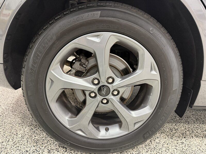 Used 2023 Ford Escape ST-Line w/ Tech Pack #1 FWD image 27