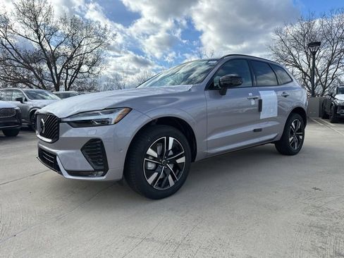 New 2026 Volvo XC60 B5 Plus w/ Climate Package image 3