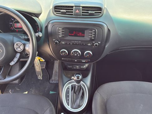 Used 2016 Kia Soul FWD image 32