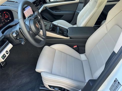 New 2026 Porsche Panamera image 18