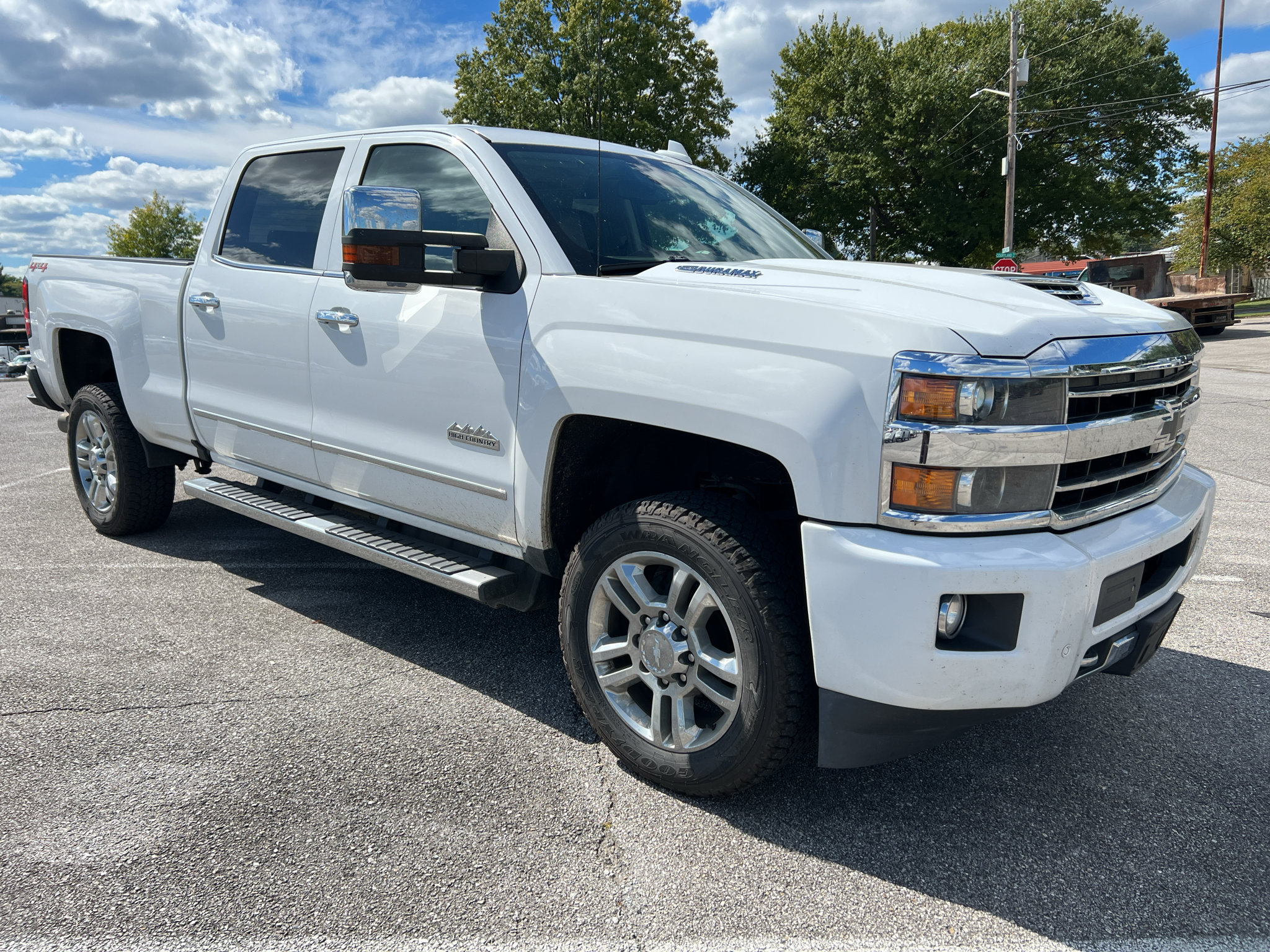 Used 2019 Chevrolet Silverado 2500 High Country w/ Duramax Plus Package AWD/4WD image 1