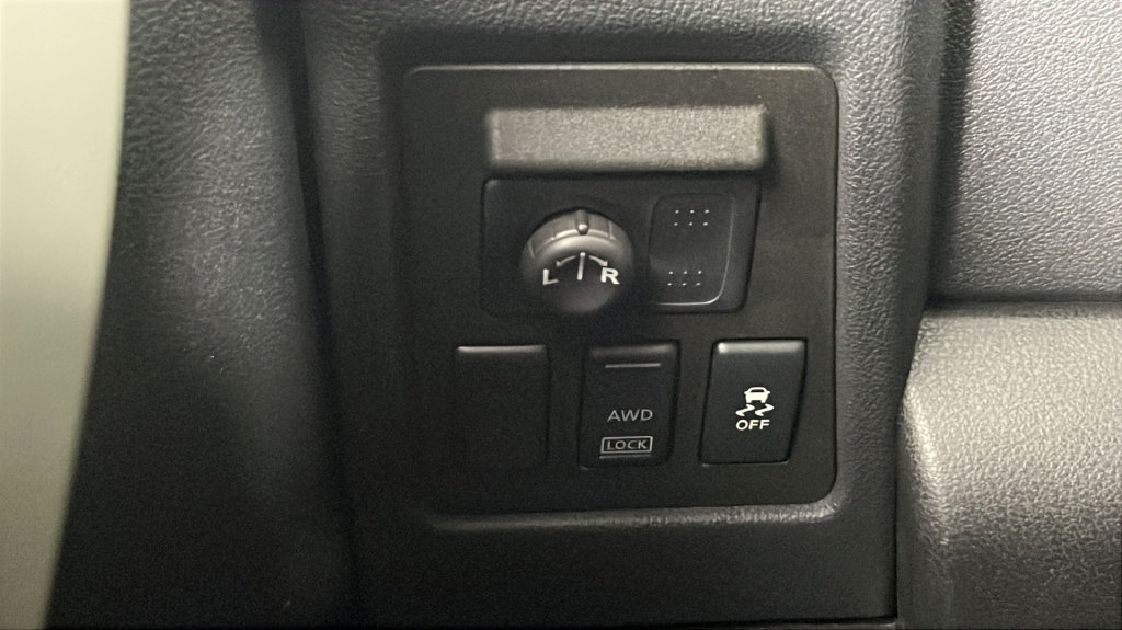 Used 2013 Nissan Rogue S w/ Special Edition Pkg AWD/4WD image 31