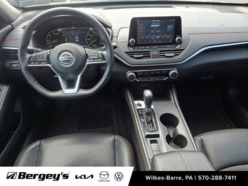 Used 2020 Nissan Altima 2.5 SR w/ Premium Package AWD/4WD image 13