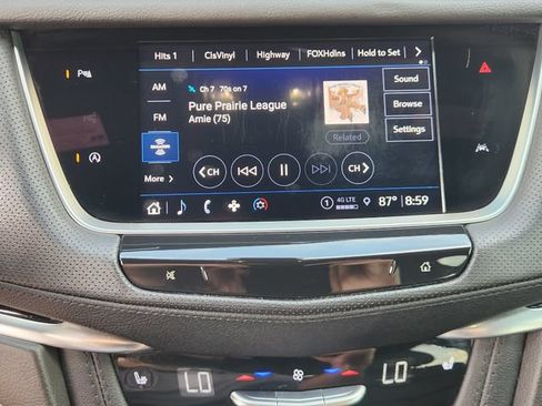 Used 2024 Cadillac XT6 Luxury FWD image 16