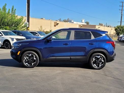 Certified 2024 Kia Seltos EX FWD image 9