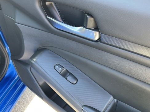 Used 2025 Nissan Altima 2.5 SV image 30