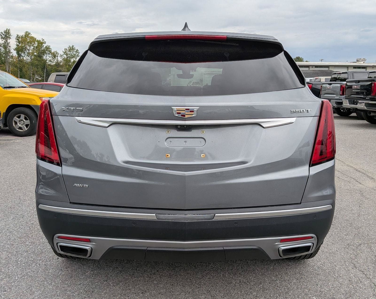 Certified 2022 Cadillac XT5 Premium Luxury w/ Technology Package AWD/4WD image 9