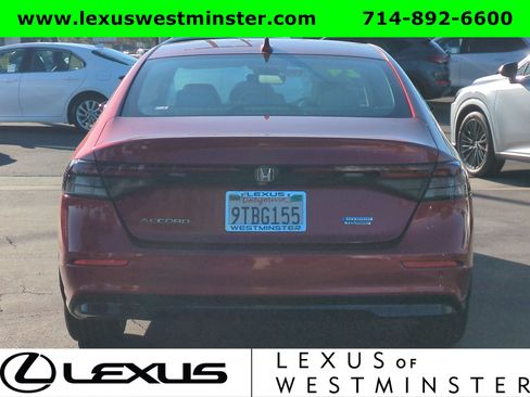 Used 2024 Honda Accord Touring image 9
