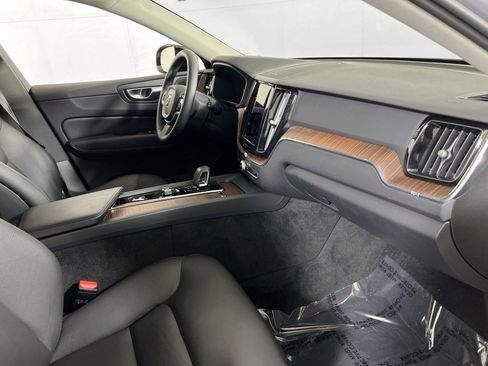 Used 2023 Volvo XC60 B5 Plus w/ Climate Package image 27
