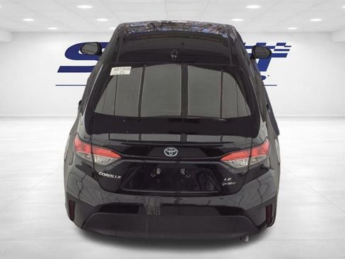 Used 2025 Toyota Corolla LE image 6