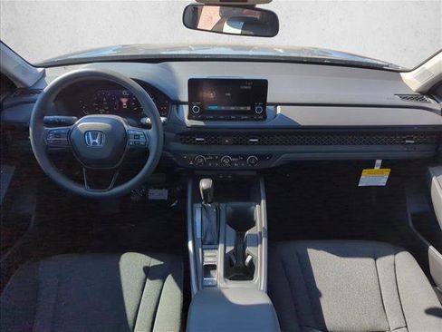 Certified 2025 Honda Accord SE image 14
