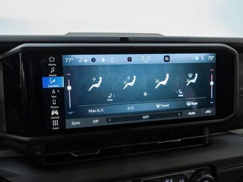 Used 2025 Jeep Gladiator Rubicon w/ Safety Group image 68