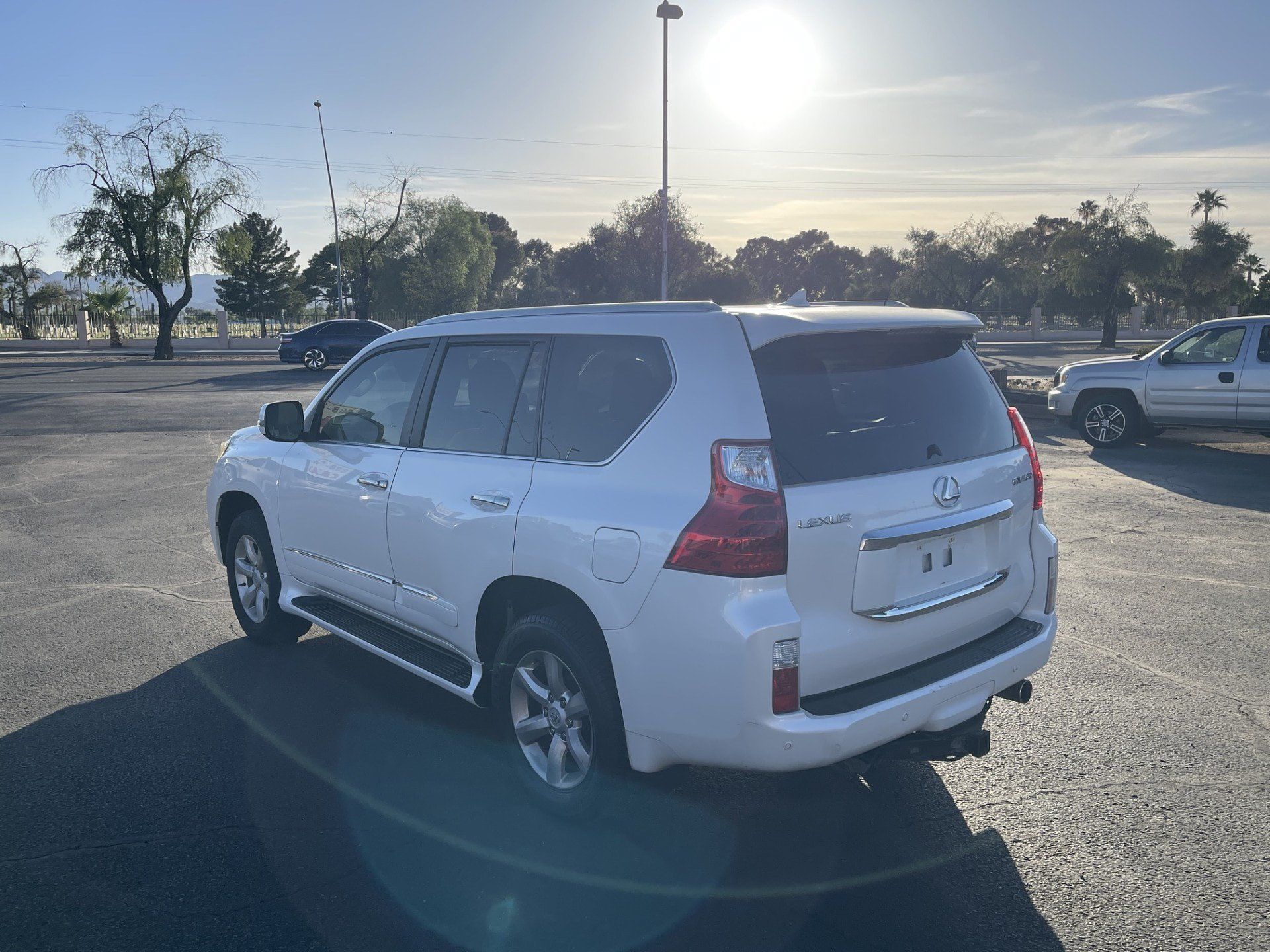 Used 2010 Lexus GX 460 Premium AWD/4WD image 3