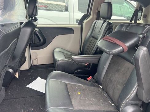 Used 2019 Dodge Grand Caravan SXT FWD image 9