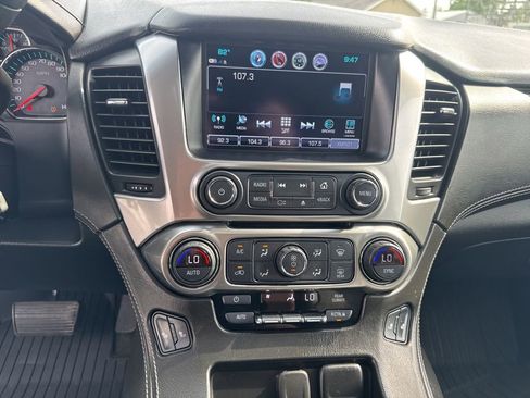 Used 2018 Chevrolet Suburban LT AWD/4WD image 36