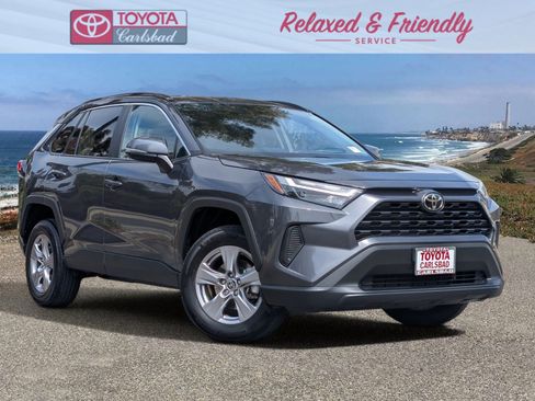 Used 2025 Toyota RAV4 XLE FWD image 1