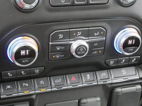 Used 2021 GMC Sierra 1500 SLT w/ SLT Premium Plus Package image 22