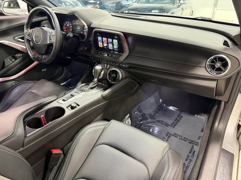 Used 2018 Chevrolet Camaro SS RWD image 12