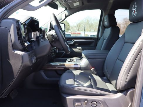 New 2026 Chevrolet Silverado 2500 LT w/ Trail Boss Package AWD/4WD image 8