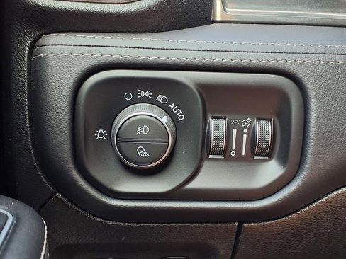 Certified 2020 RAM 1500 Limited image 16