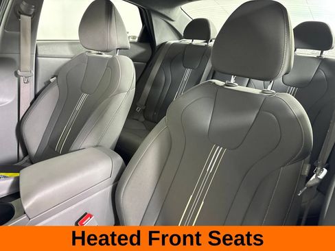 Used 2025 Hyundai Elantra SEL FWD image 14