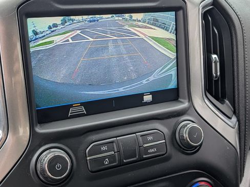 Used 2021 Chevrolet Silverado 1500 LT AWD/4WD image 6
