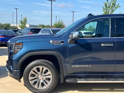 Used 2022 GMC Sierra 1500 Denali AWD/4WD image 8