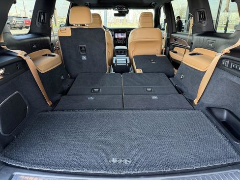 Used 2023 Jeep Grand Cherokee L Summit w/ Advanced Protech Group IV image 62