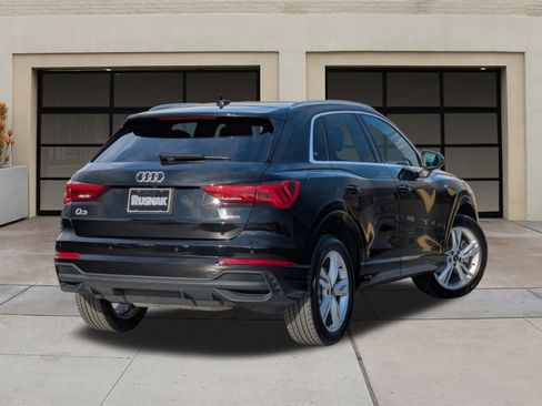 Used 2023 Audi Q3 2.0T Premium w/ Convenience Package image 4
