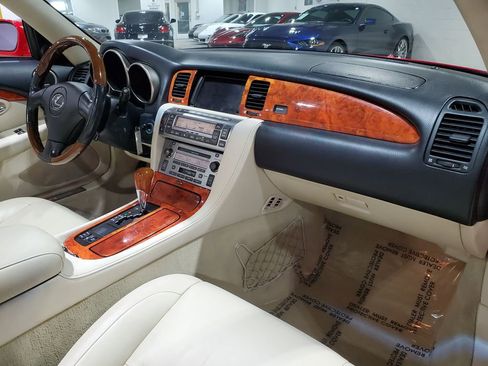 Used 2005 Lexus SC 430 Convertible image 14
