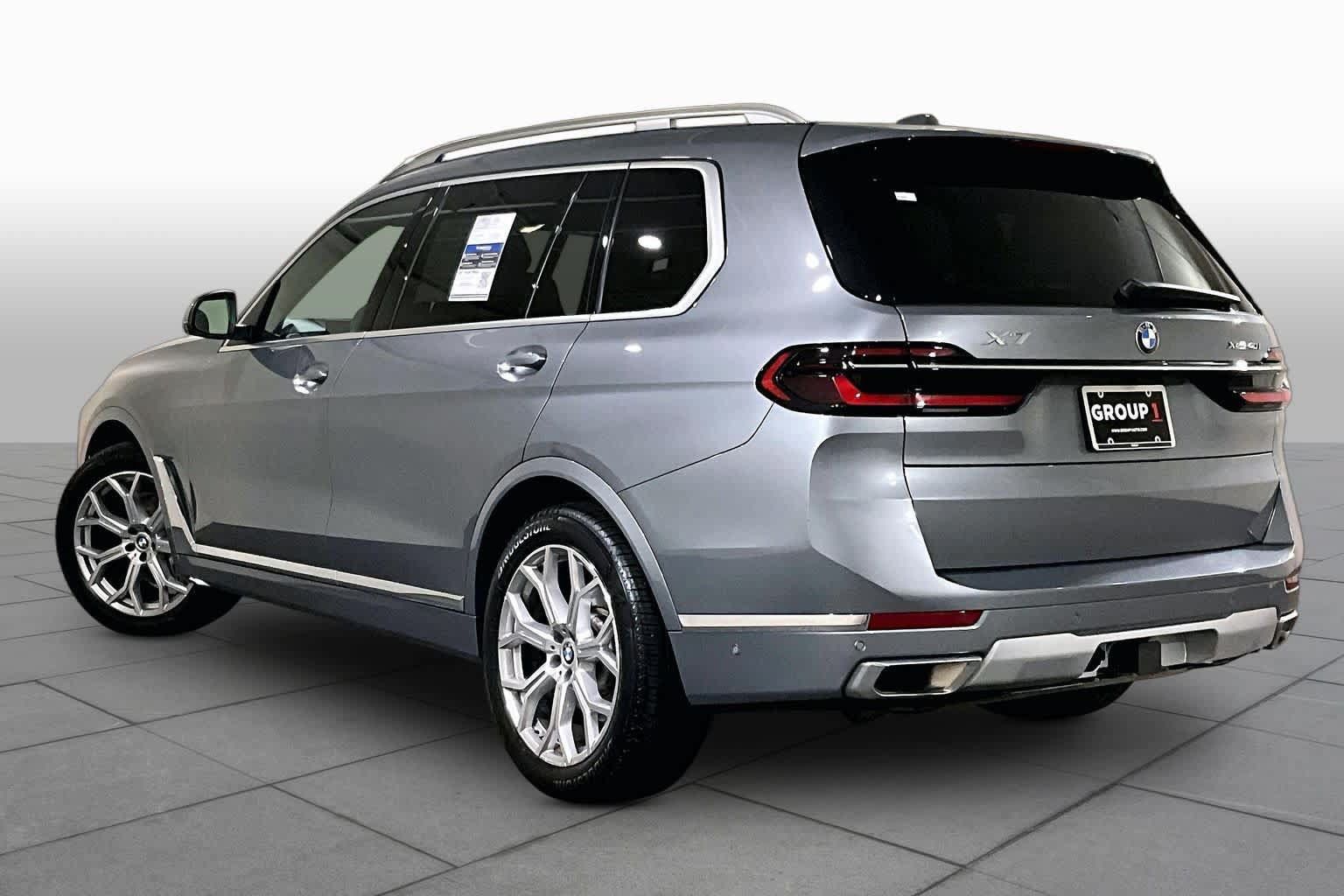 Used 2023 BMW X7 xDrive40i w/ Executive Package AWD/4WD image 11