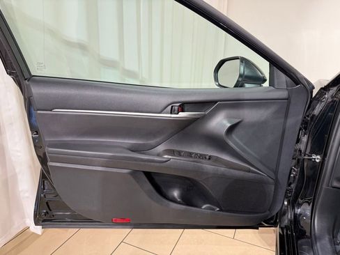 Certified 2023 Toyota Camry SE image 13