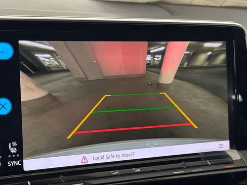 New 2026 Volkswagen Atlas Cross Sport SE image 28