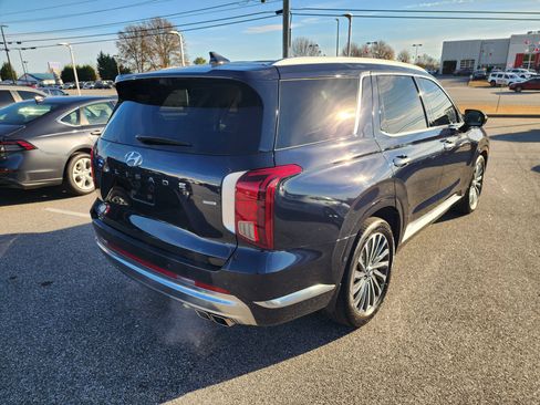 Used 2024 Hyundai Palisade Calligraphy image 4