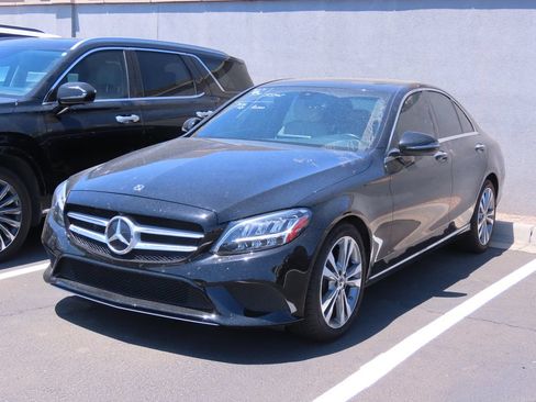 Used 2021 Mercedes-Benz C 300 Sedan image 2