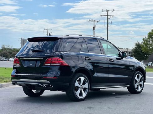 Used 2017 Mercedes-Benz GLE 350 4MATIC w/ Premium 2 Package image 5