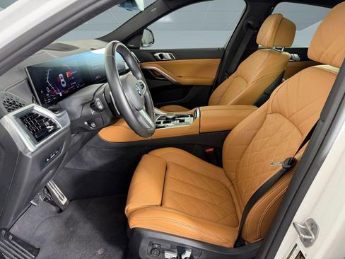 Used 2025 BMW X6 xDrive40i w/ Climate Comfort Package AWD/4WD image 5