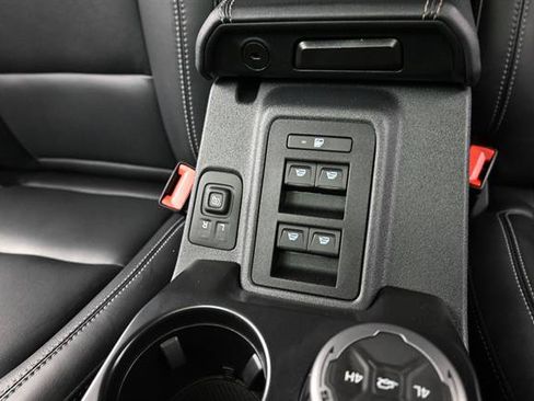 Used 2025 Ford Bronco Outer Banks AWD/4WD image 13