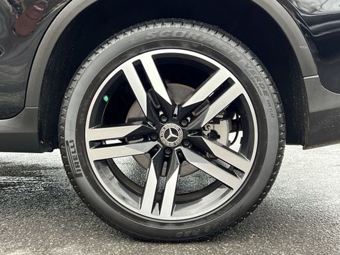 Used 2021 Mercedes-Benz GLC 300 4MATIC Coupe image 10