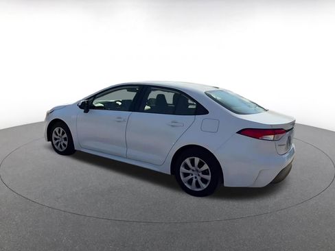 Used 2025 Toyota Corolla LE image 10